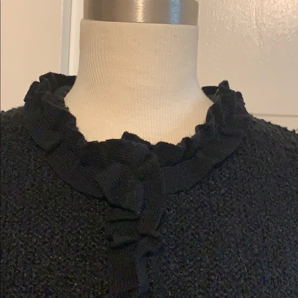 Sweet black cardigan with ruffles - Picture 3 of 3